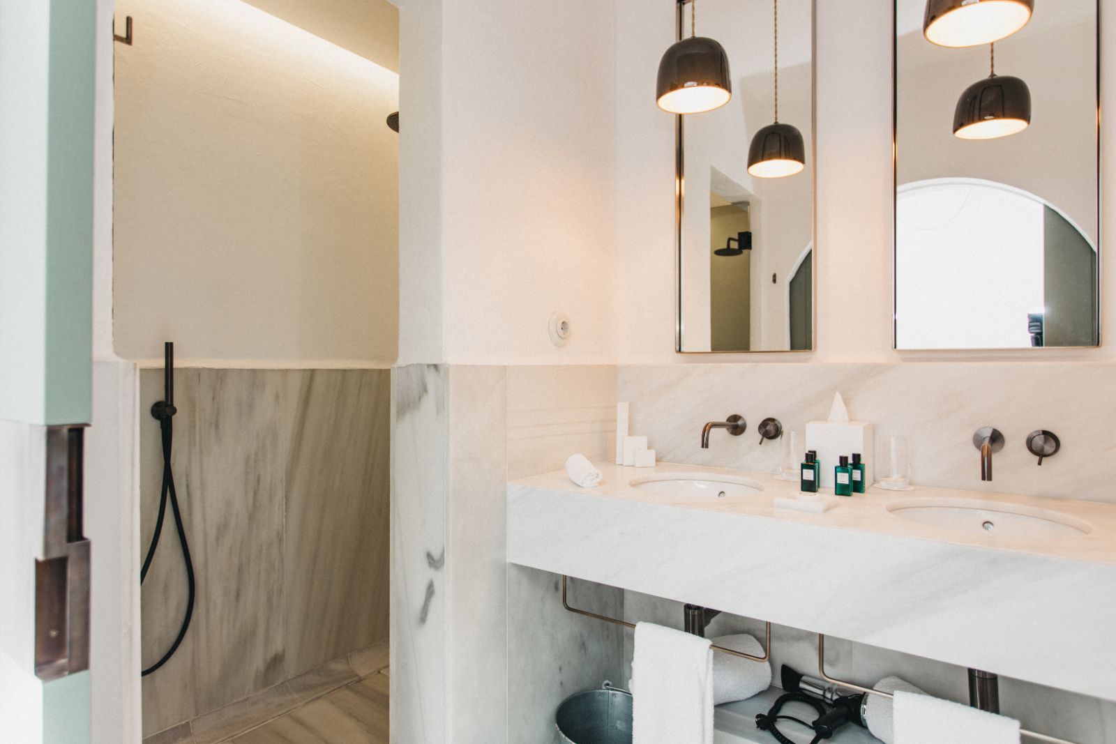 Habitación Histórica - Disponible en Can Faustino y Can Sebastià